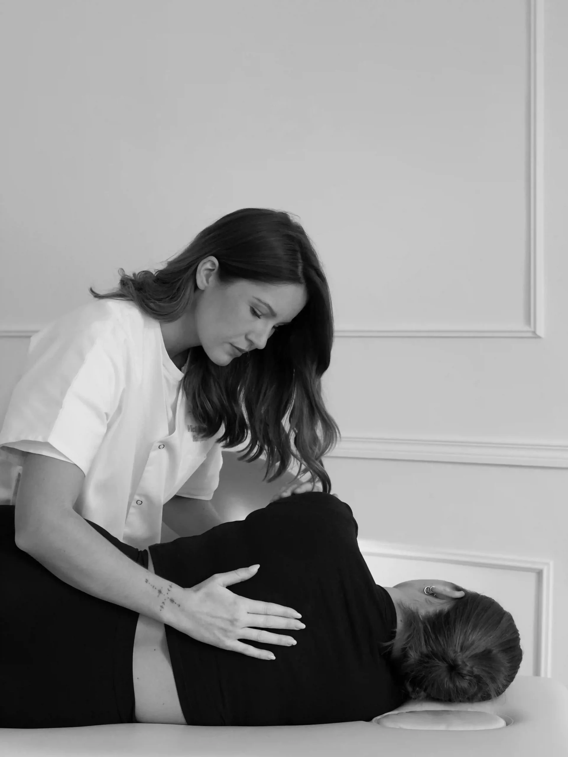 Séance d'ostéopathie pour soulager les tensions du dos au cabinet de Montpellier